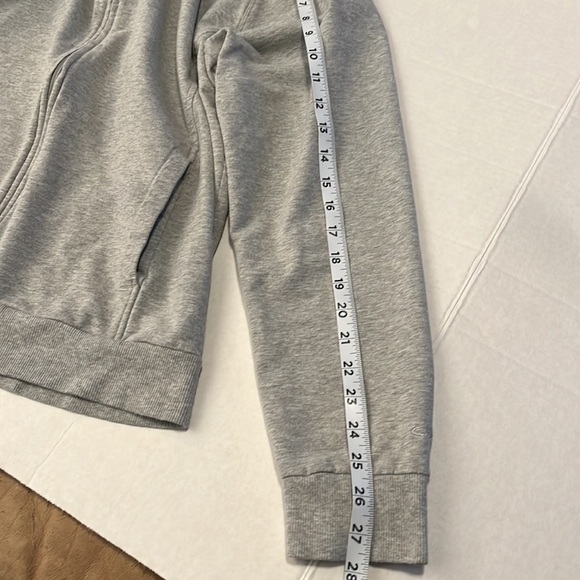 C9 by champion- XL-gray-long sleeve, full zipper, drawstring, but no hood jacket - Picture 9 of 11